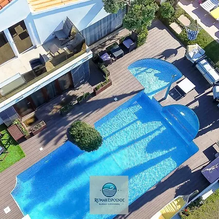 Rumah Holiday home Esposende
