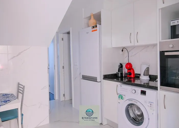 Rumah * Эшпозенди